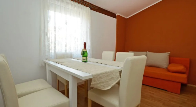 Apartment for up to 5 Persons Near Porec With Shared Pool