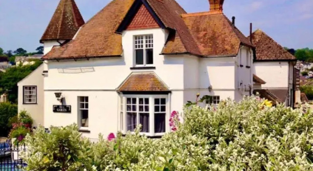 Quirky Lyme Regis Apartment Near Beach, Varaa Huoneisto Asunnot kohteessa Merseyside, Huoneisto