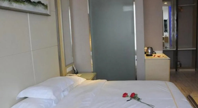 Shengjingyijia Hotel, Prenota Hotel Hotel a Hubei con parcheggio, Parcheggio
