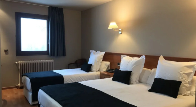 Трёхместный клубный номер Standard Hotel & SPA Niunit