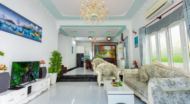 ViVa Villa Vung Tau - Kim Minh, Забронировать Вилла Отели Вунгтау с парковкой, Парковка