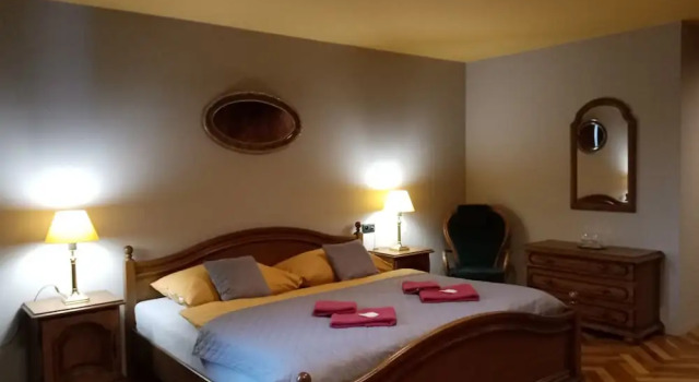 Двухместный номер Comfort Hotel Cade