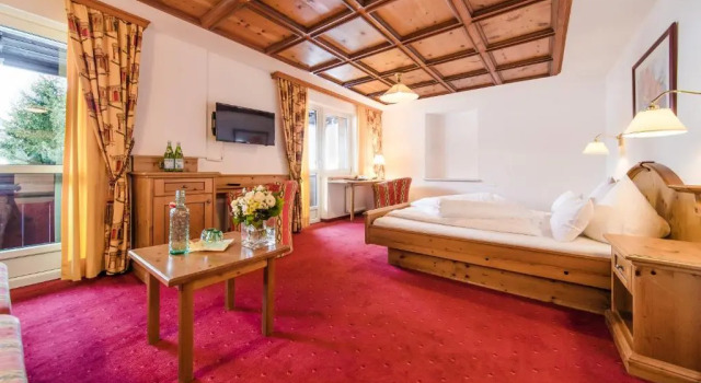 Hotel Sonnenheim, Забронировать Отель СПА-отели Санкт-Антон-ам-Арльберг, рядом с Горнолыжный подъемник Гампенбан, SPA-услуги