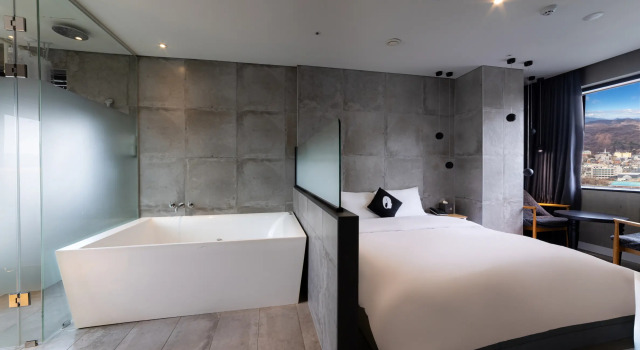 Двухместный номер Premier Hotel The Designers Seoul Station