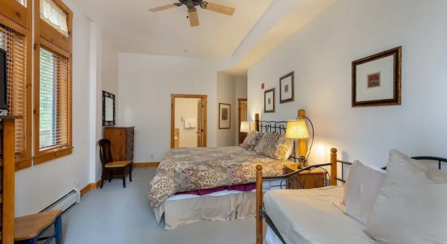 3059 The Timbers 2 Bedroom Condo by RedAwning