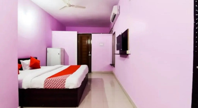 Hotel Bijaya Palace By WB Inn, Prenota Hotel Bhubaneshwar Orissa
