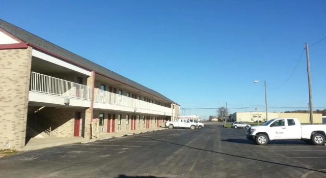 Hoosier Inn- Portland, Prenota Locanda Motel a Indiana, Motel