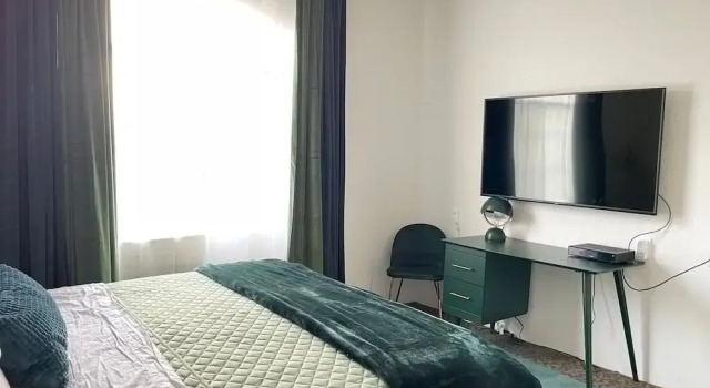 MCM Styled Condo Sleeps 4 Pool hot tub