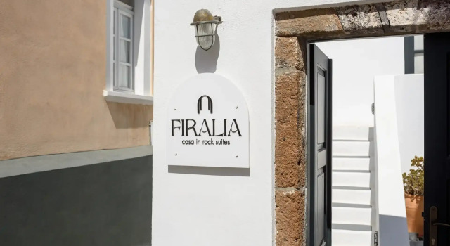 Firalia Santorini, Забронировать Отель Тира Santorini Caldera, рядом с Музей досторического города Тира