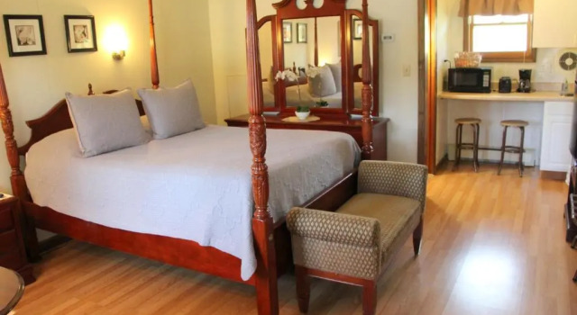 Студия All Seasons Inn Corp