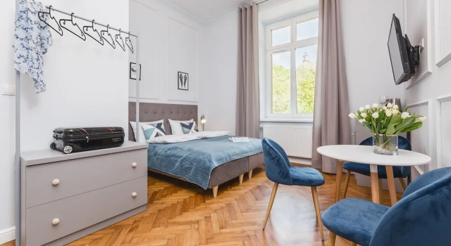 Travelers Best Choice - Old Town Guesthouse - by Upstairs, Забронировать Отель Отели Кракова с парковкой, рядом с Церковь Святого Франциска Ассизи, Парковка