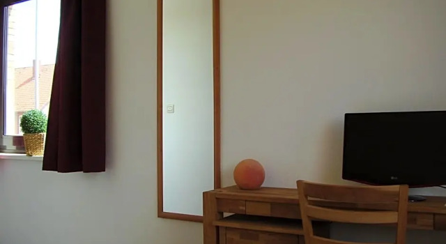 City Hotel Gifhorn, Забронировать Отель Отели и гостиницы Гифхорн, рядом с Helios Klinikum Gifhorn, Отель