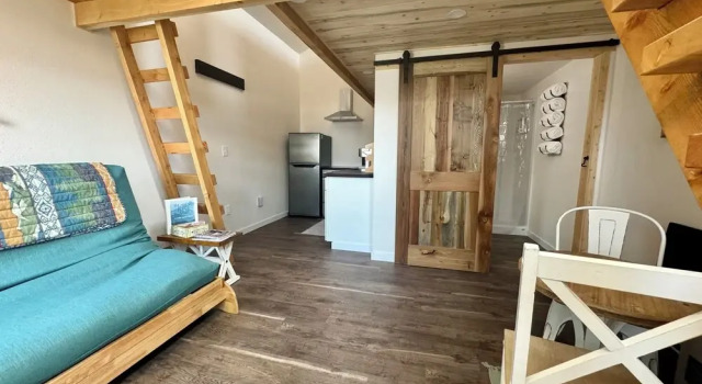 Glacier Alpine Lodges, Buchen Sie Ferienhaus East Glacier Park Montana