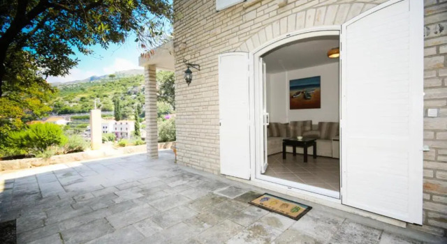 Апартаменты Apartments Villa Marijeta with Free Parking