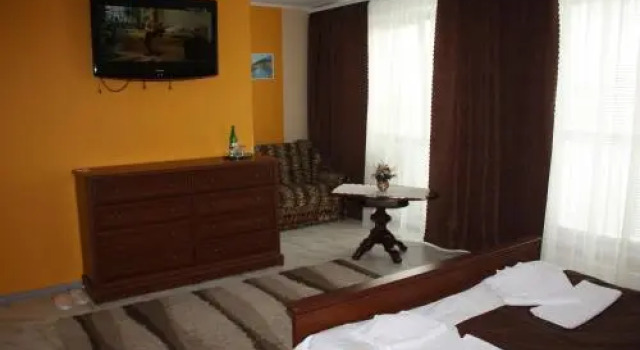 Elegans Guest House, Varaa Matkakoti Husiatyn Khmelnitskiy