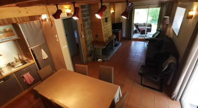 Maison calme avec jardin, 3 chambres, cheminée proche station de ski - FR-1-393-151, Забронировать Шале Виллы Овернь-Рона-Альпы, Вилла