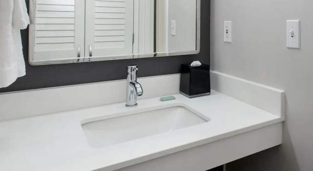Люкс Courtyard by Marriott Silver Spring North/White Oak