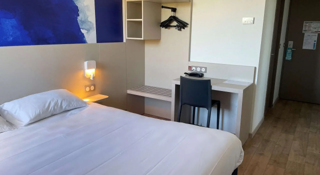 Kyriad Direct - Bourg les Valence, Buchen Sie Hotel Valence Gard