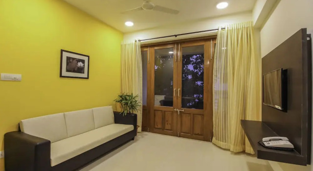 OYO 10496 Home Exotic 2 BHK Siolim, Rezervovat Hotel Hotely v Mapusa s bazénem, Bazén