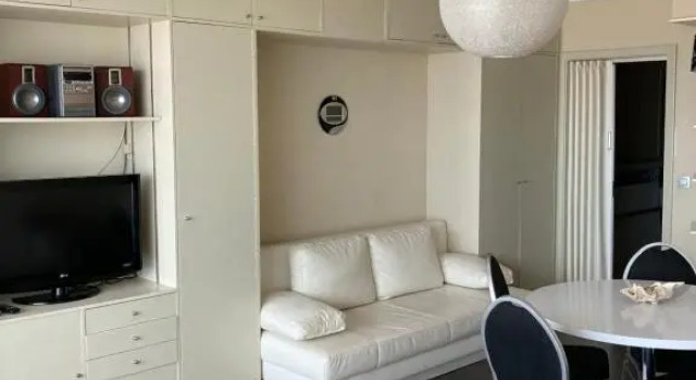 SEAVIEW Studio with sleeping corner 4 p - OOSTENDE - Type Sluis - direct seaview, situated at the beachfront
