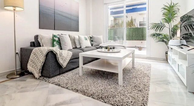 Апартаменты Lcr1- Lovely Ground Floor Apartment, Puerto Banus