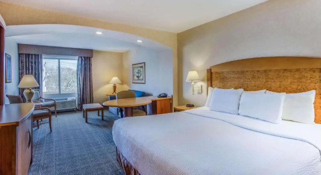 Люкс La Quinta by Wyndham Islip - MacArthur Airport