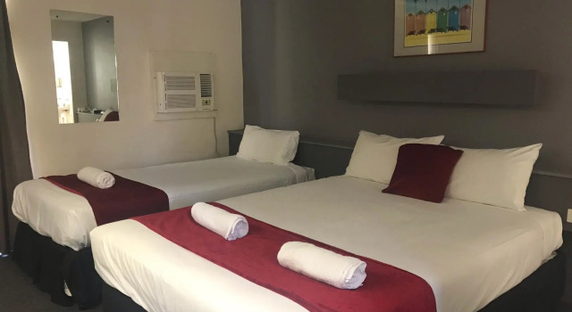 Suite 2 Schlafzimmer Emerald Central Hotel Official