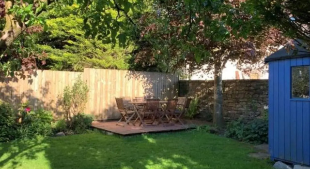 Коттедж House - Sleeps 10 Pet friendly & Parking
