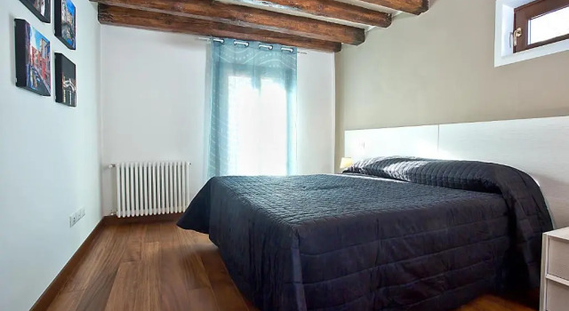 Good Wine Apartments, Забронировать Апартаменты/квартира Каннареджо Венеция