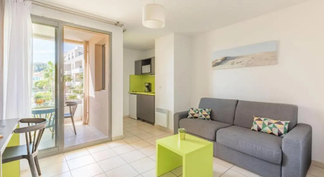 Семейная студия AppartCity Confort La Ciotat - Côté Port