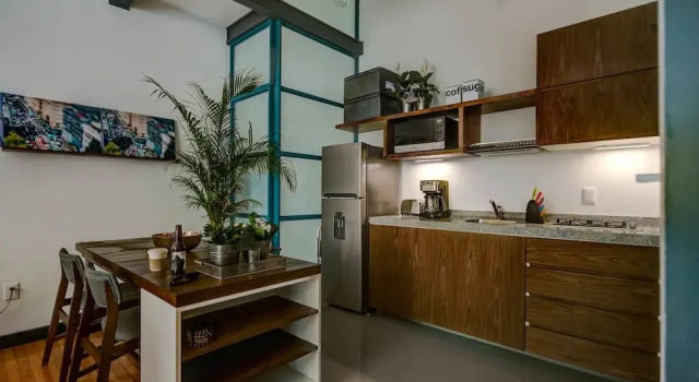 Апартаменты с балконом Old School Apartment by Mr.W