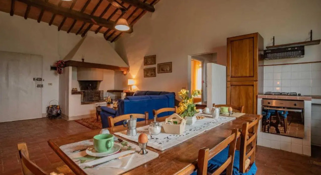 Коттедж с 4 комнатами Agriturismo La Ripolina