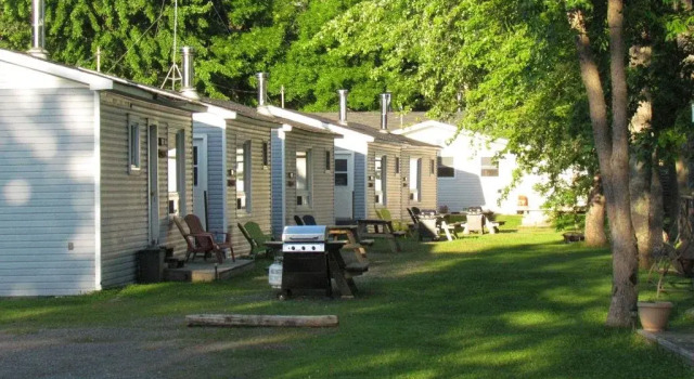 West Bay Cottages, Boek Hotel Lavigne 