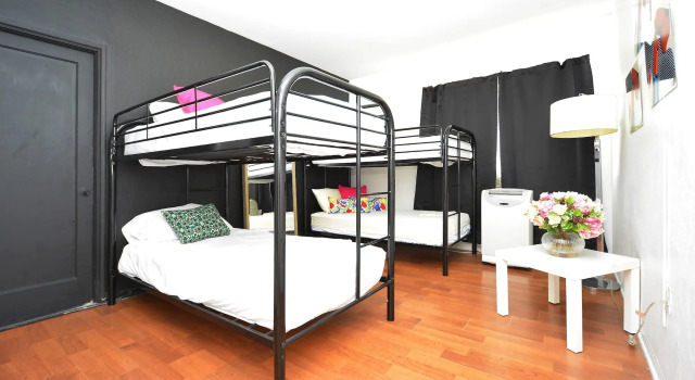 South Beach Rooms and Hostel