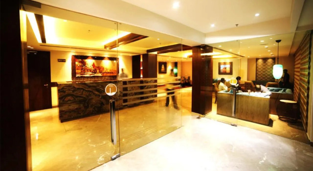 Hotel Le Lotus Grand Varanasi
