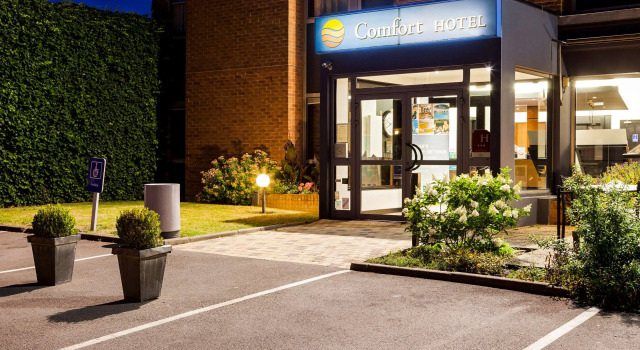 Comfort Hotel Lille L'Union, Rezervasyon Otel Picardy otoparklı oteller, Otopark
