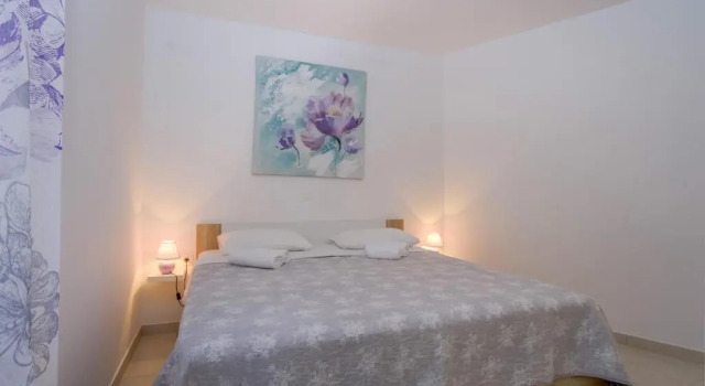 Apartment Angela, Prenota Appartamento Hotel a Isole Quarnerine con parcheggio, Parcheggio