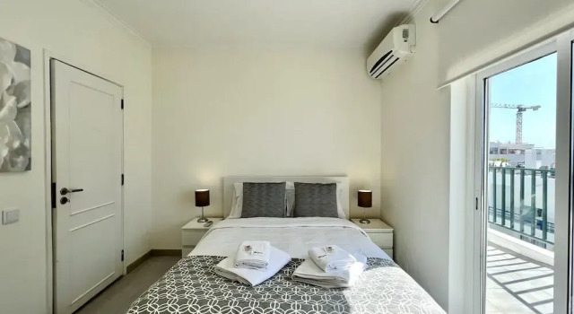 Quarteira Ocean Breeze 1 With Pool, Rezervovat Apartmán Hotely v Sotavento s parkováním, Parkování