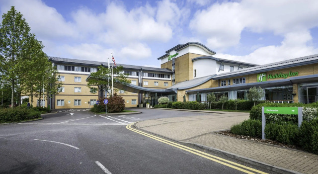 Holiday Inn Oxford by IHG, Забронировать Отель Оксфорд Оксфордшир