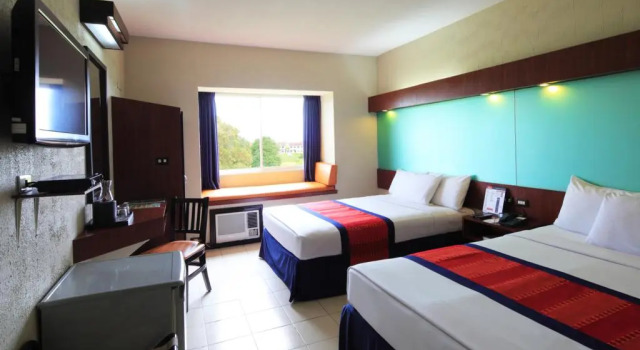 Microtel Inn & Suites By Wyndham Eagle Ridge