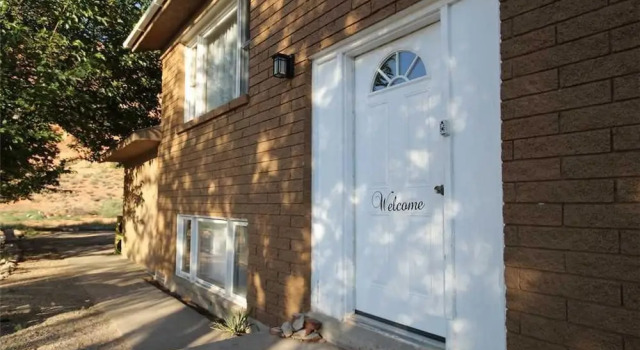 On the Rocks BnB by RedAwning, Buchen Sie Bed & Breakfast Spanish Valley San Juan County