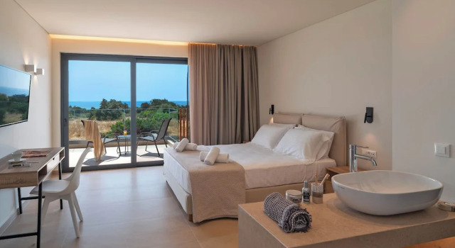 Двухместная вилла с видом на море Aethrion Villas & Suites