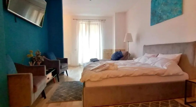 Belvedere Studio, Rezerwuj Apartament Hotele w Prahova Valley z parkingiem, Parking