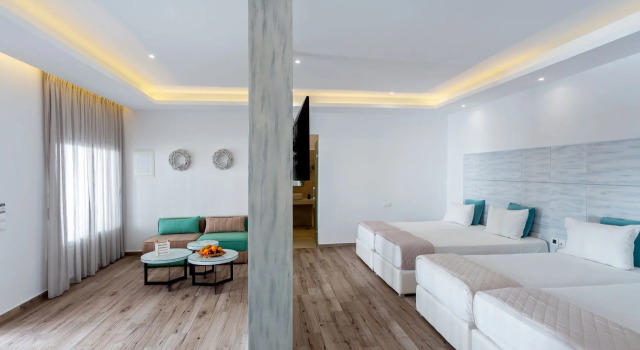 Четырёхместный номер Deluxe Tropicana Suites & Villas Mykonos