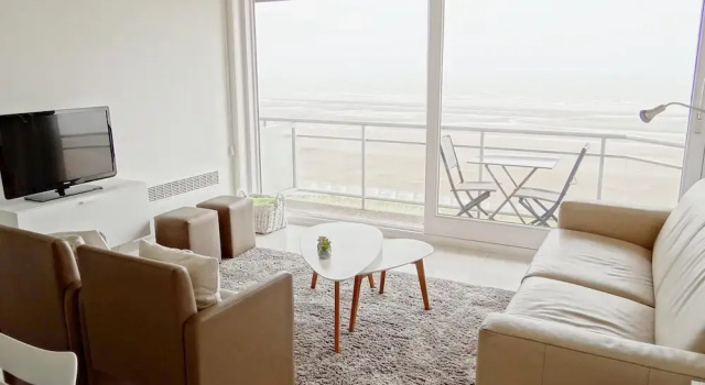 Apartment in Nieuwpoort With Terrace, Rezerwuj Apartament Hotele w Bruksela z parkingiem, Parking