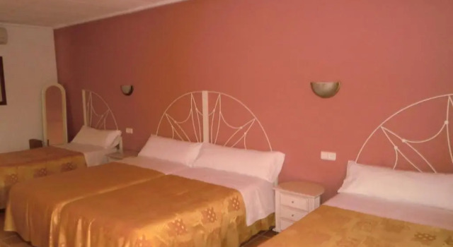 Четырёхместный номер Standard Hotel Gasaqui