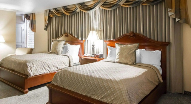 Четырёхместный номер Standard Liberty Hotel, an Ascend Collection Hotel