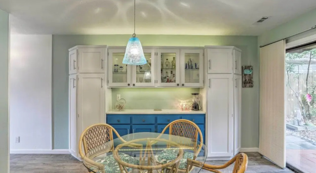 Walk to Ocean: North Myrtle Beach Townhome!