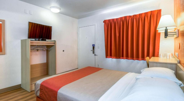 Двухместный номер Standard Motel 6-Corona, CA
