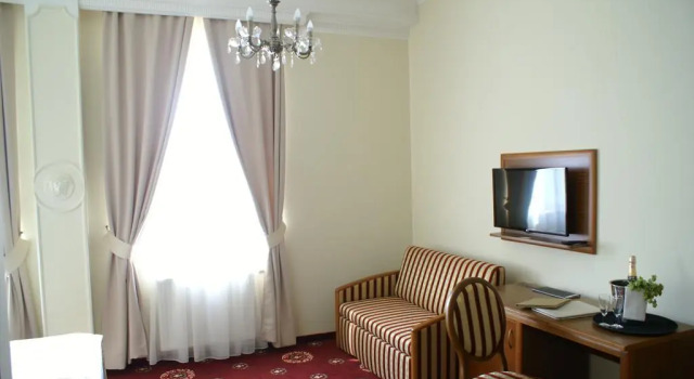 Hotel President, Rezervați Hotel Kock Lubelskie